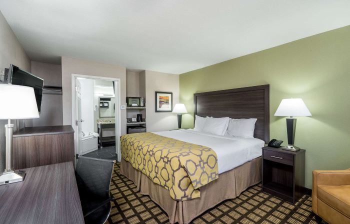 Baymont by Wyndham Clarksville