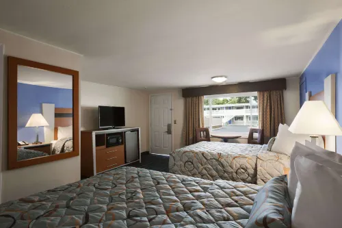 Days Inn by Wyndham West Yarmouth/Hyannis Cape Cod Area - Bãi biển
