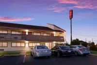 Red Roof Inn Philadelphia - Trevose - parking