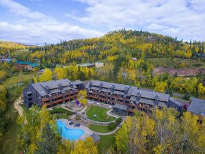 Caribou Highlands Lodge