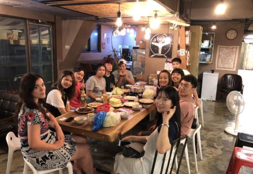 시먼 와우 호스텔에서 바라본 야경 또는 거리 전경