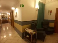 德爾烏爾貝酒店-由蜂巢酒店管理