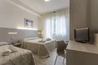 Hotel Dafne Hôtels à : Punta Marina