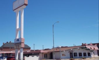 Santa Fe Inn - Pueblo