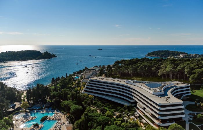 Lone Hotel by Maistra Collection