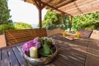 Cypress Cottage فنادق في Komolac