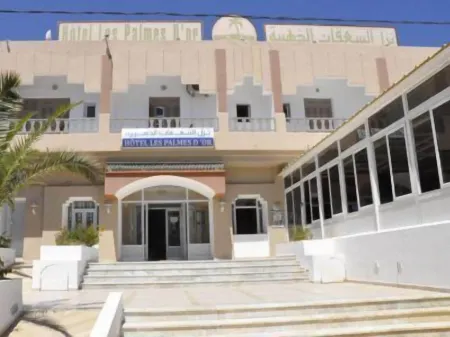 Hotel les Palmes d'Or Отели в г. Хумт-Сук