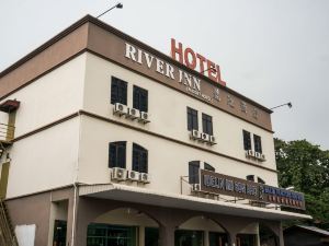 Hotel River Inn