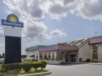 Days Inn by Wyndham Hillsborough Hotel a Branchburg