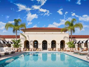 Pasadena Hotel & Pool