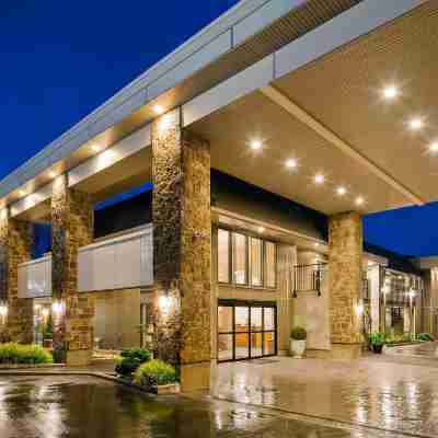 Best Western Plus Burnaby Hotel Hotel Exterior