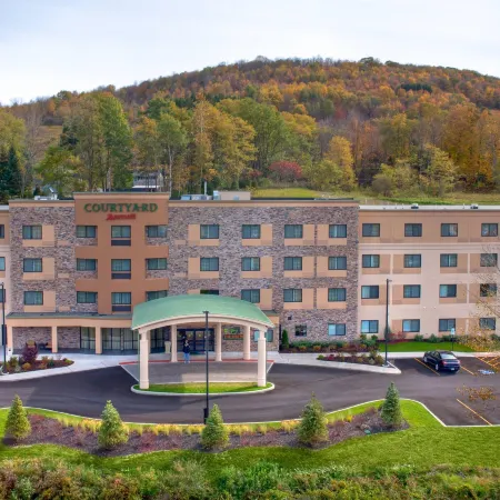 Courtyard by Marriott Oneonta Cooperstown Area
