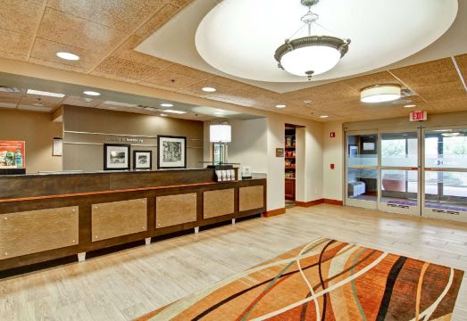 호텔 조식 뷔페 모습