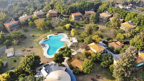Tarangi Resort and Spa - Pool