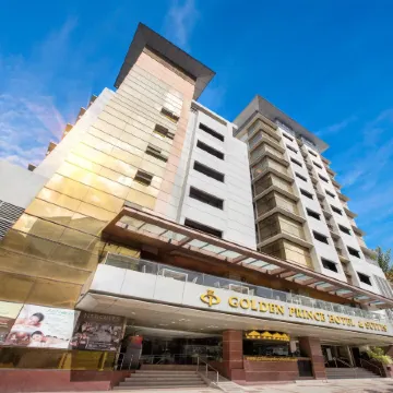 Golden Prince Hotel & Suites