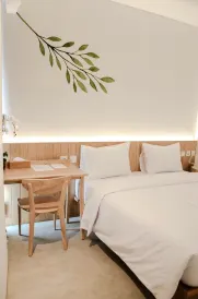 Lenora Hotel