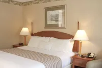 Flagship Inn Hotels in Boothbay