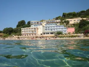 Summit Hotel
