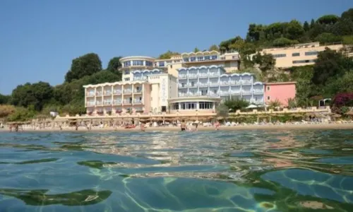 Summit Hotel