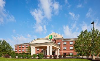 Holiday Inn Express & Suites Bridgeport - Clarksburg