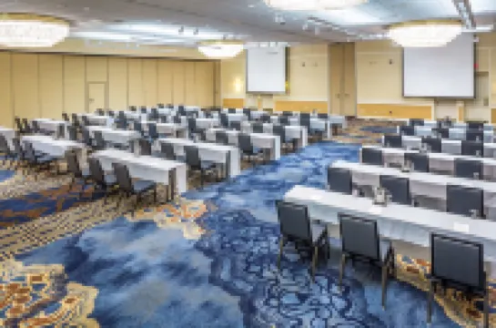 DoubleTree by Hilton Boston - Andover