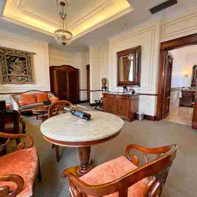 Plaza Grande Hotel Rooms