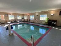 Best Western Manhattan Inn - Pools