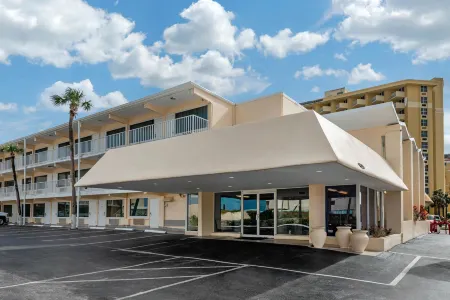 Quality Inn Daytona Beach Oceanfront Отели в г. Дейтона-Бич