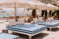 Brown Beach Eretria