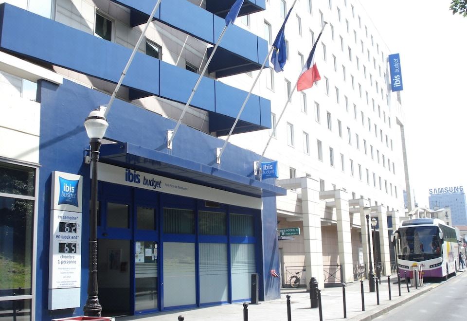 Ibis Budget Paris Porte de Montmartre-Paris Updated 2023 Room Price-Reviews  & Deals | Trip.com