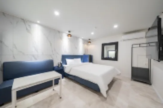 Gwangju Shinandong Ecclim Hotel Adria Branch 青春發散村子附近的飯店