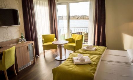 Hotel Warnow - Housity