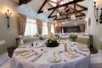 The Plough Inn Hotels in Llandybïe