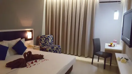 Tugu Indah Hotel Semarang Отели в г. Ngaliyan