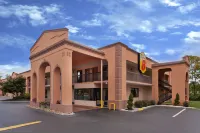 Super 8 by Wyndham Knoxville West/Farragut
