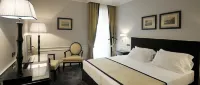 Grand Hotel Oriente Hotels in Naples