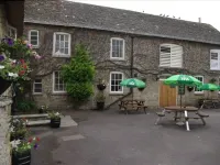 The Bell Inn Hotel di Minster Lovell