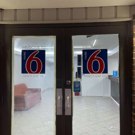 Motel 6 Fancy Gap, VA