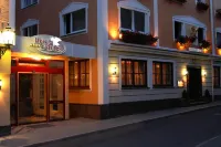 Hotel Adler - Paulas Alb