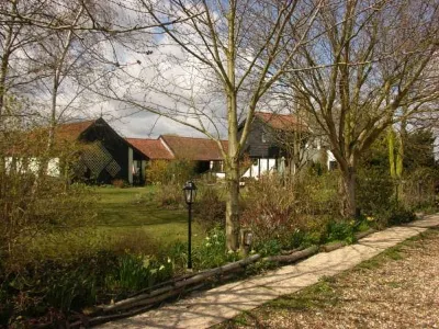 Six Bells Inn Hotels in 