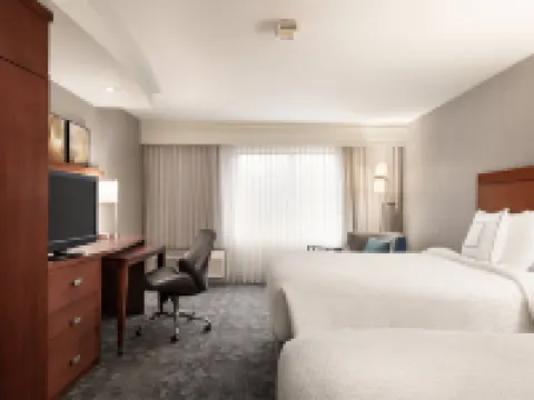 คอร์ทยาร์ดบายแมริออท โปโตแมกมิลส์ วูดบริดจ์ โรงแรมในวูดบริดจ์