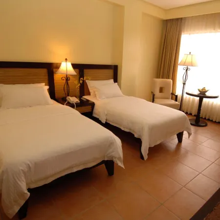 Planta Centro Bacolod Hotel & Residences