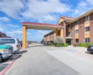 Quality Inn DFW Airport North - 駐車場
