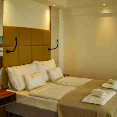 Világos飯店巴拉通維拉戈斯 Rooms