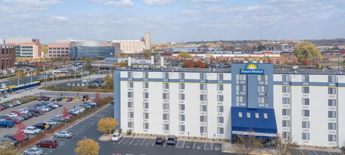 Days Hotel by Wyndham University Ave SE ミネアポリスのホテル
