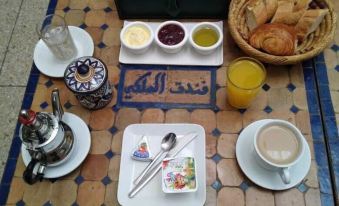 Hotel Royal - Housity