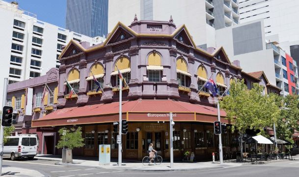 1. 미스 모드 스웨..