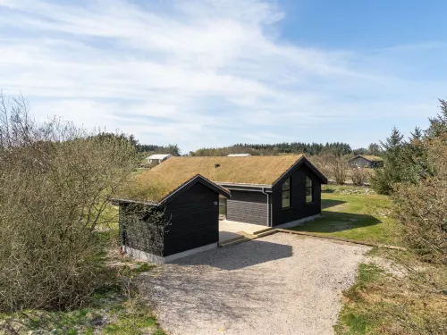 "Bentine" - 1.6km from the Sea