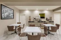 Super 8 by Wyndham Asheville Airport - 2-Sterne