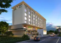 Holiday Inn Katra Vaishno Devi Hotels near Naresh Shopping Centre